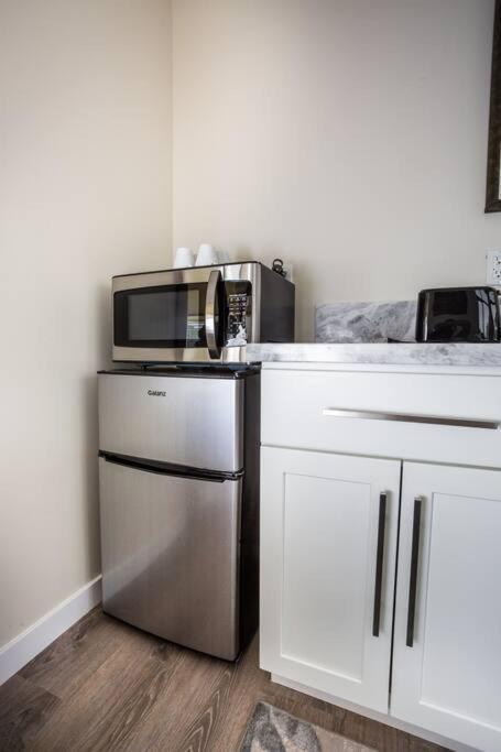 Modern, Luxurious And Prime Location In One *